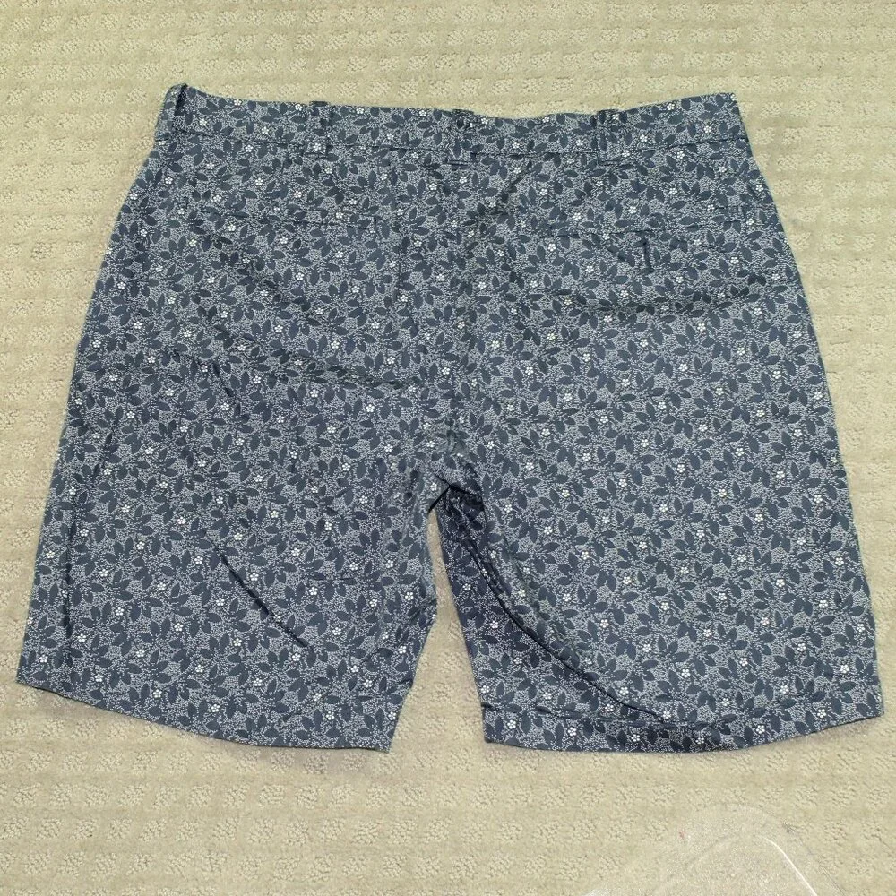 J Crew Stanton Shorts Lightweight Navy Blue & White Floral Size 34  Inseam 9